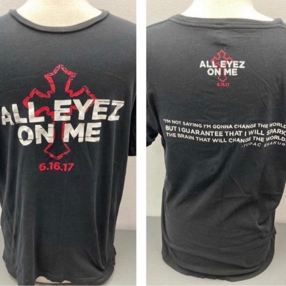 VINTAGE TUPAC CONCERT TEE. GREAT SHAPE